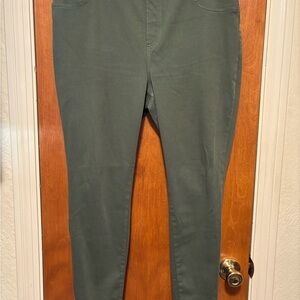 Time and Tru Green Skinny Jeans